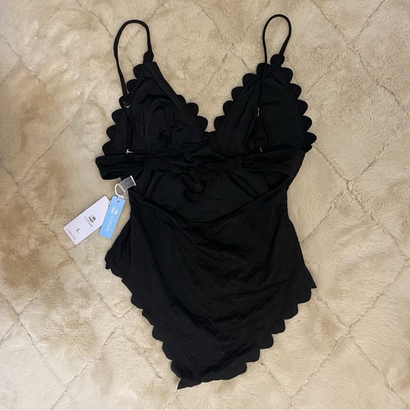 NWT Cupshe • Black swimsuit - Picture 5 of 6